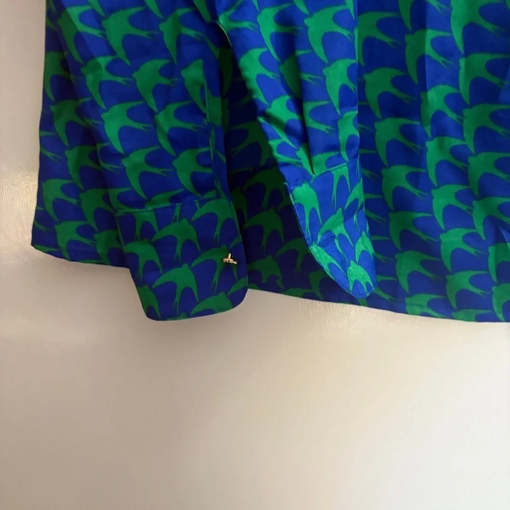 Banana Republic Blue and Green Blouse - Picture 7 of 11